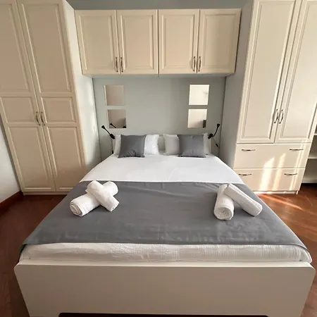 Vatican District, Roma, 아파트